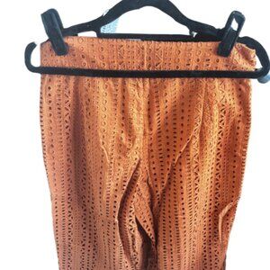 NWT- ZARA Women's Size XS Openwork Embroidery Wide Leg Pants